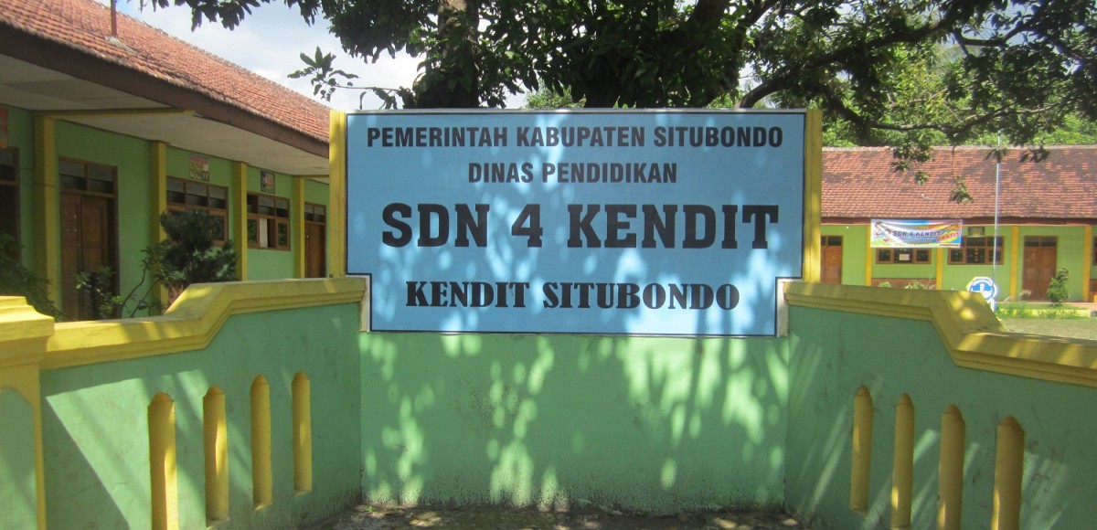 Papan Nama Sekolah